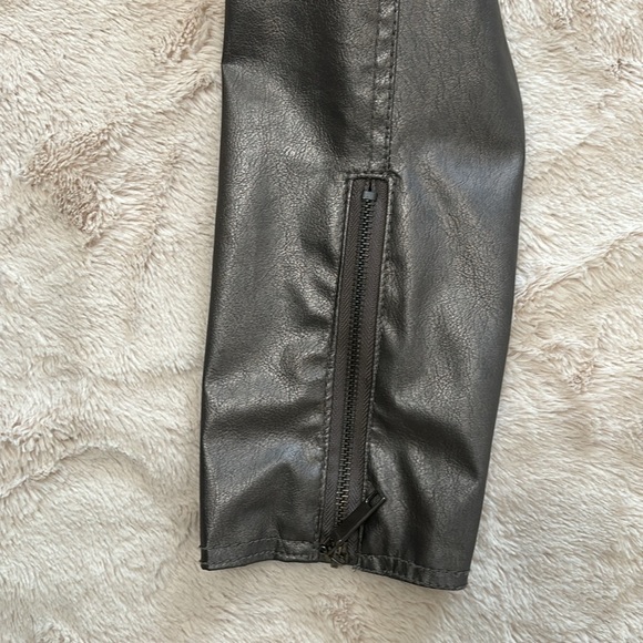 Ashley Junior’s  Full Zip Fully Lined Jacket, XL, Pewter color - Picture 10 of 16